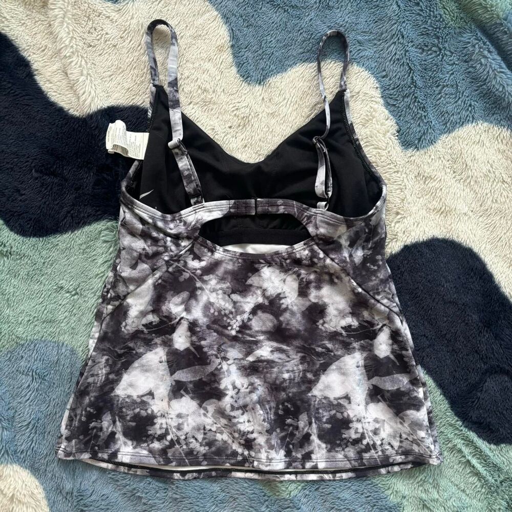 Nike Tankini Top - Picture 4 of 6